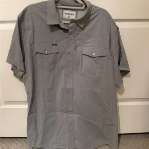 Brand new Poncho Men’s Short-Sleeve Button-Up Shirt in Gray